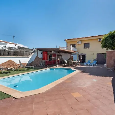 Casa Tenades * Адехе