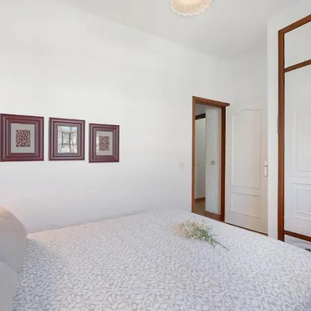 Casa Tenades Адехе